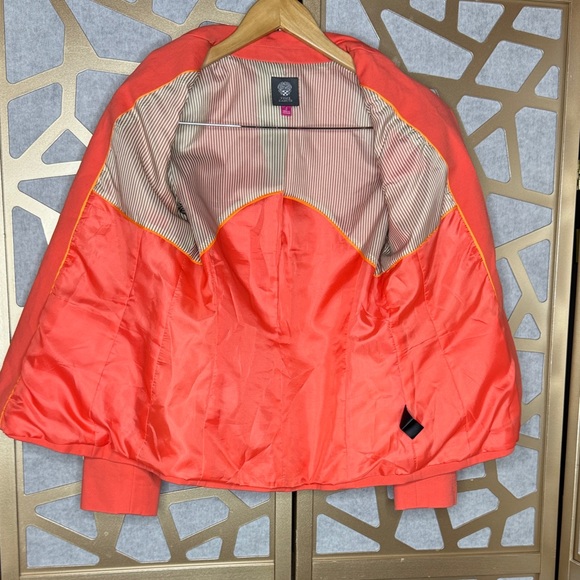 Vince Camuto Coral Tailored Blazer – Size 6 | One Button - Picture 2 of 11